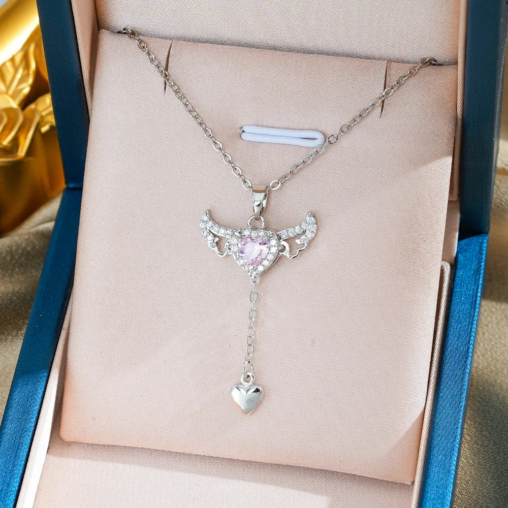 Angel Wings Movement Necklace 💖🪽