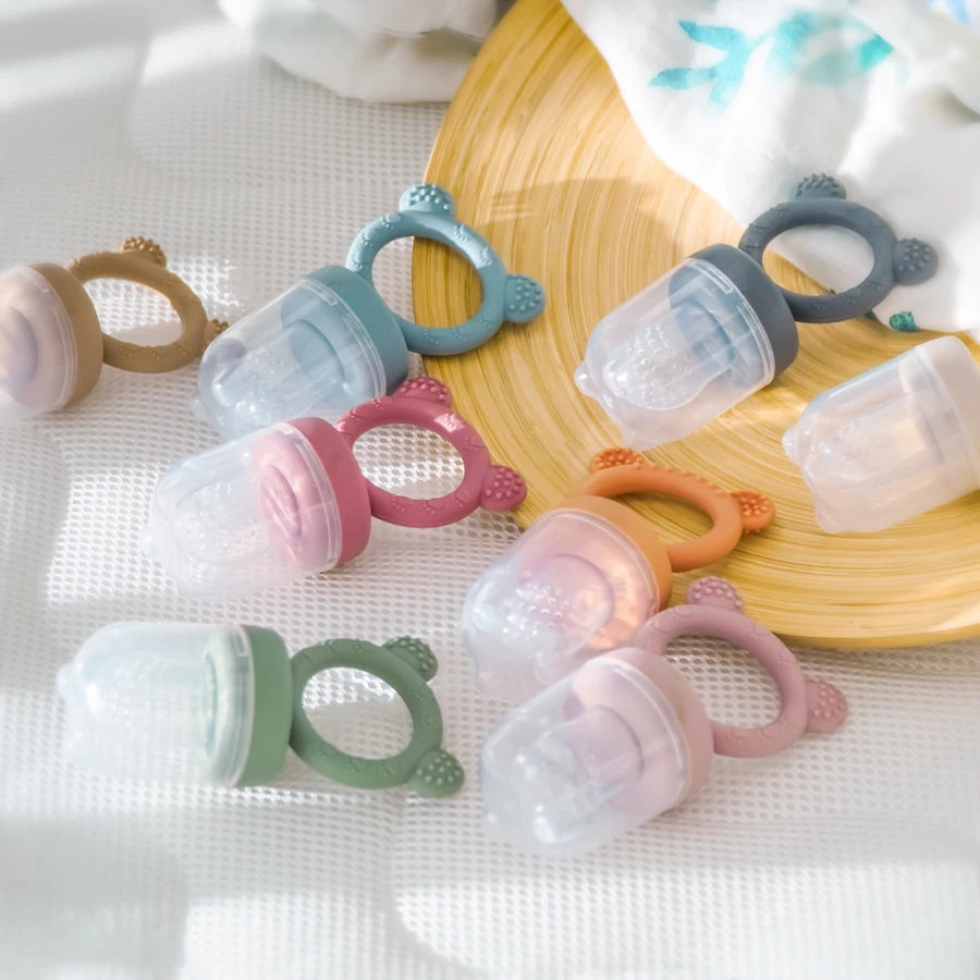 TinyTaste Feeder 👶 🍓