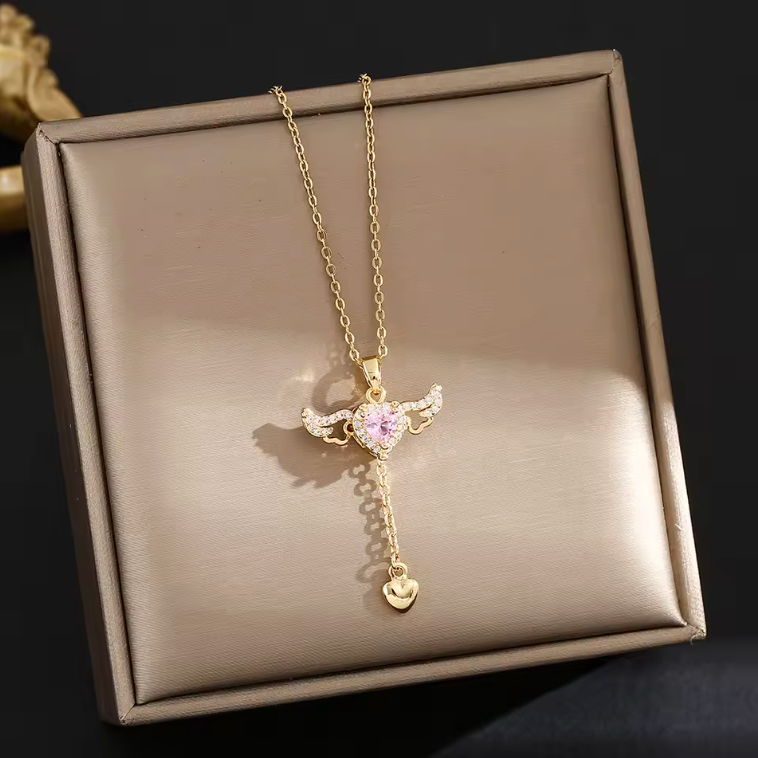 Angel Wings Movement Necklace 💖🪽